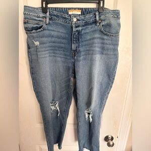 Maurice’s Distressed Jeans Size 16S